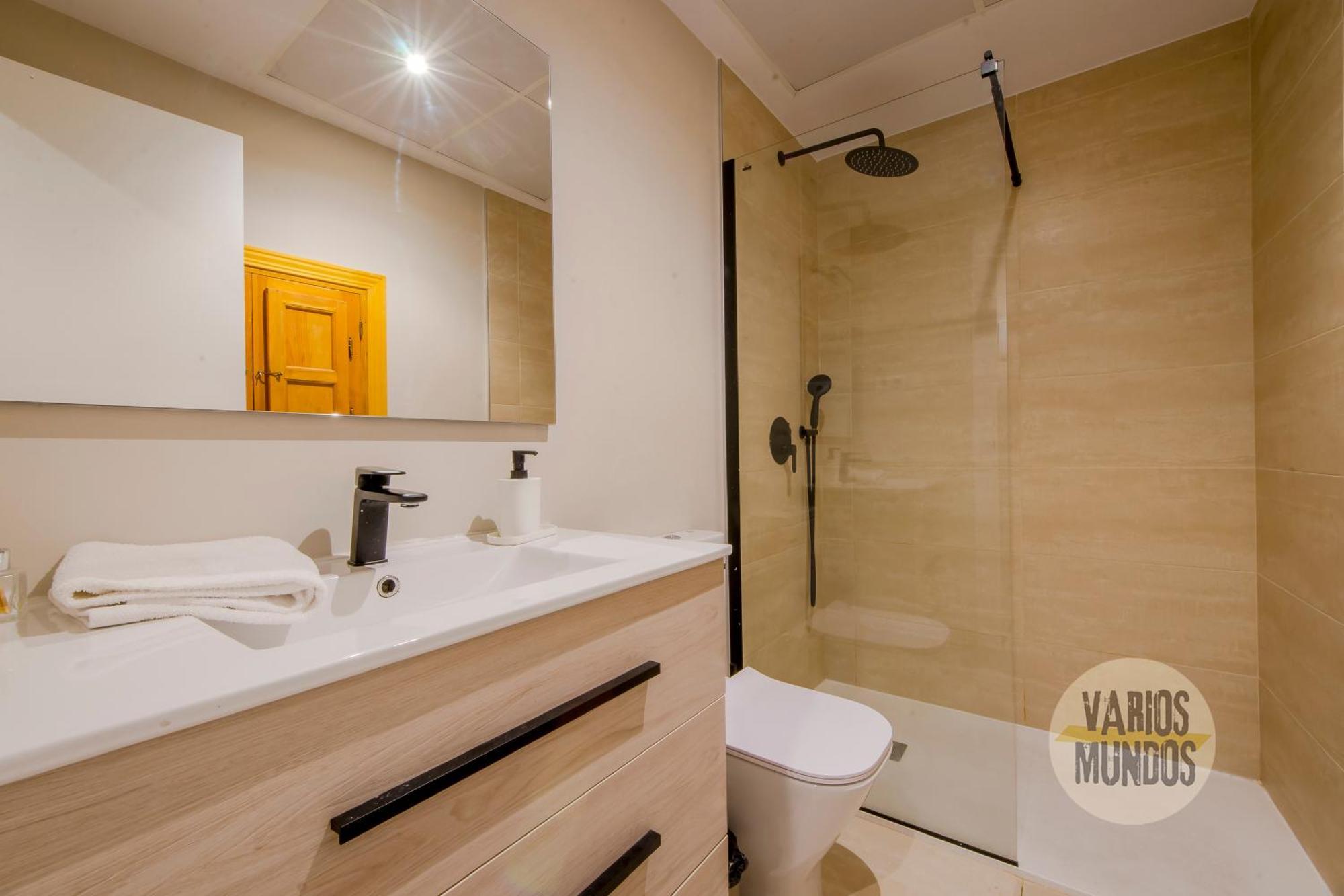 Centrico Apt 7Pax En Anton Martin-Centro E2 Madrid Bagian luar foto